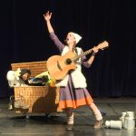 © Children's show "Oups, another one from Ninon !" (FR) - La Baraque à Plumes