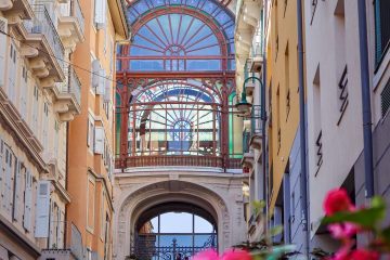 © Visit : Evian and the rebirth of the Buvette Cachat - Evian Tourisme