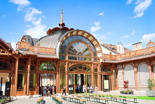 Visit : Evian and the rebirth of the Buvette Cachat