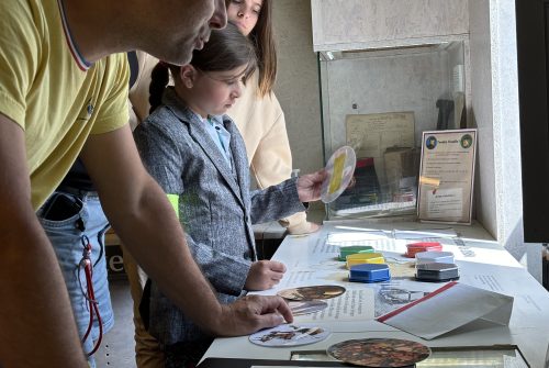 Secret operations at the Old Customs House (FR)