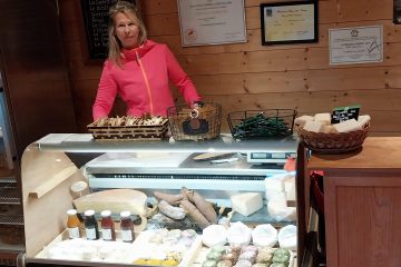 © Visit of the Thoules goat farm_La Chapelle-d'Abondance - Chèvrerie des Thoules - CRUZ-MERMY Caroline et Gérard
