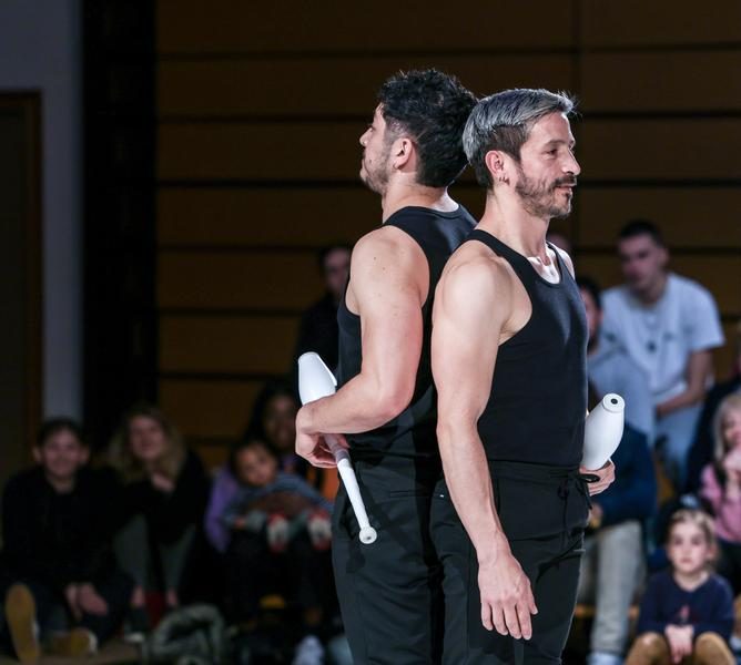 © Circus Show Fratello - Les Fondus du Macadam_Thonon-les-Bains - Compagnie Bêstîa