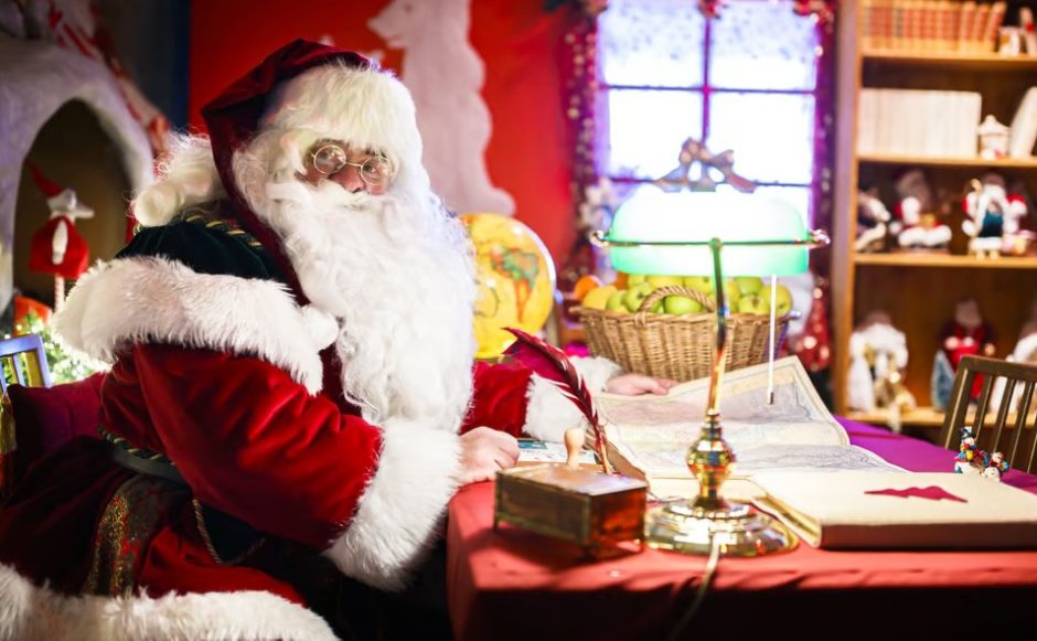 © Santa's House at Rochers-de-Naye_Montreux - MOB