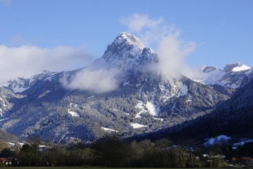 Guided tour of the village resort of Bernex
