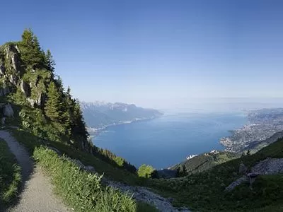 Panoramic view from a high-altitude hike trail around Lake Geneva.