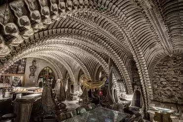 Discover the HR Giger Bar in Gruyères, an unusual place dedicated to the world of Alien.